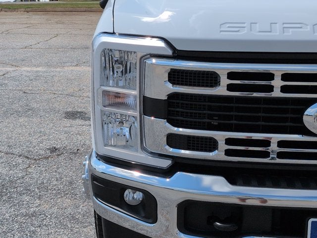 2025 Ford F-350 Chassis XL