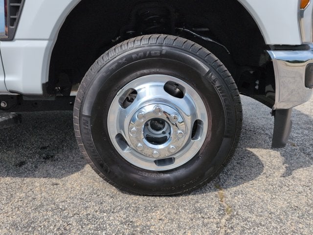 2025 Ford F-350 Chassis XL