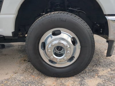 2025 Ford F-350 Chassis XL