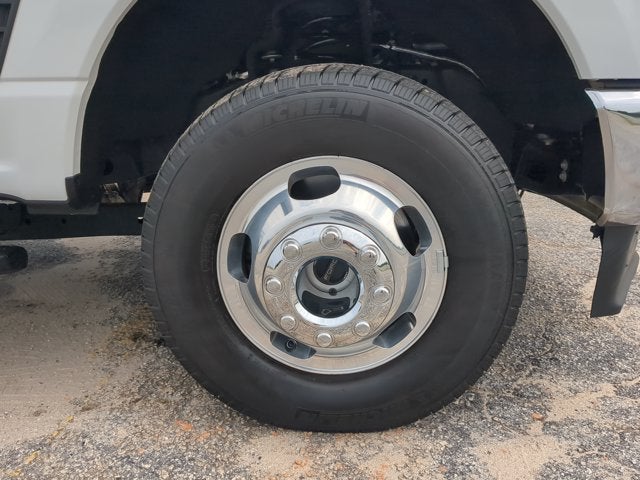 2025 Ford F-350 Chassis XL