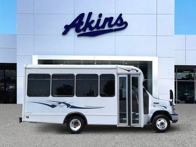 2010 Ford E-350 Cutaway E-350 Super Duty 138" 5-Spd SRW