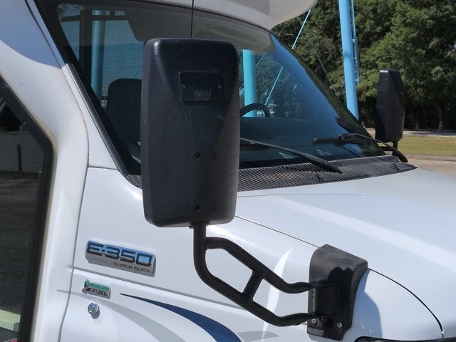 2010 Ford E-350 Cutaway E-350 Super Duty 138" 5-Spd SRW