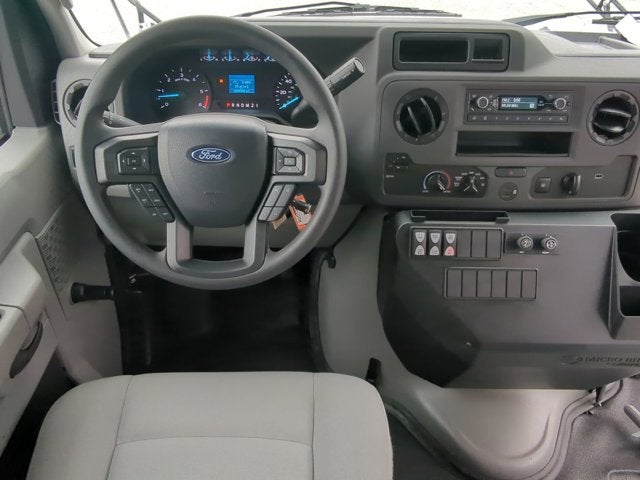 2024 Ford E-350 Cutaway E-350 SRW 138" WB