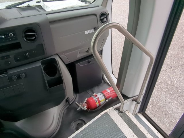 2024 Ford E-350 Cutaway E-350 SRW 138" WB