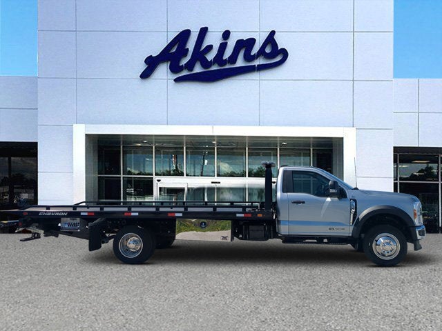 2024 Ford F-600 XL Regular Cab 205-In DRW's photo