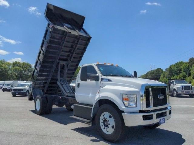 2023 Ford F-650 Gas Base