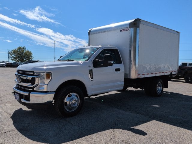 2022 Ford F-350 Chassis XLT