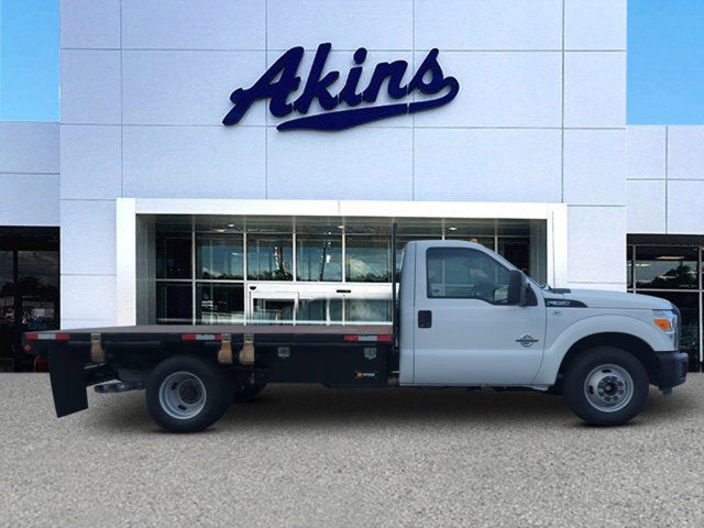 2015 Ford F-350 Chassis XL