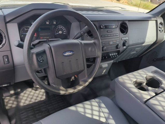 2015 Ford F-350 Chassis XL