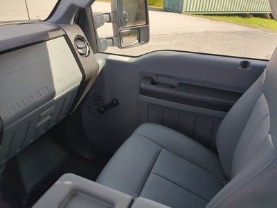 2015 Ford F-350 Chassis XL