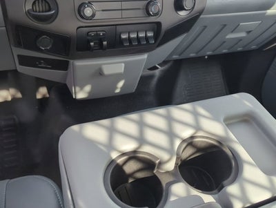 2015 Ford F-350 Chassis XL