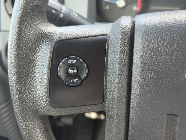 2015 Ford F-350 Chassis XL