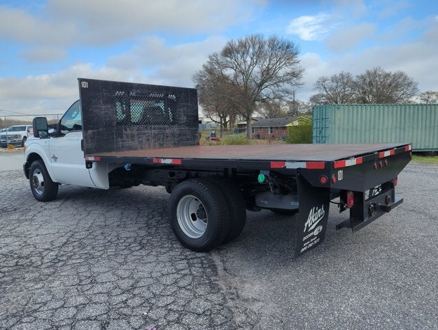 2015 Ford F-350 Chassis XL