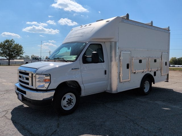 2025 Ford E-350 Cutaway E-350 SRW 138" WB