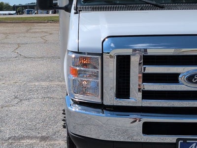 2025 Ford E-350 Cutaway E-350 SRW 138" WB