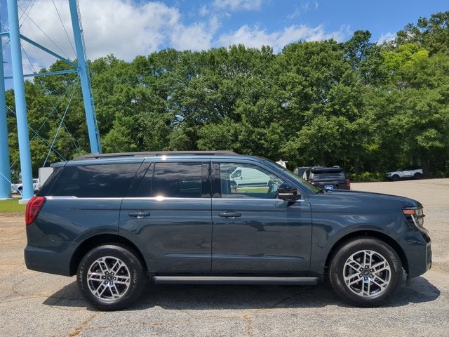 2025 Ford Expedition Active's photo
