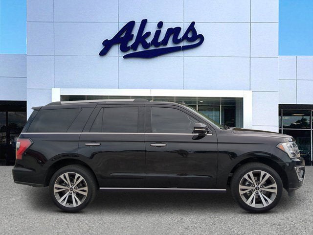2021 Ford Expedition Limited's photo