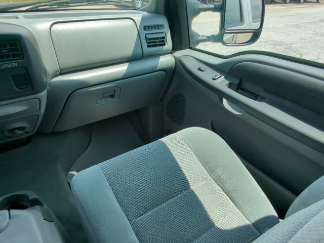 2004 Ford Excursion XLT