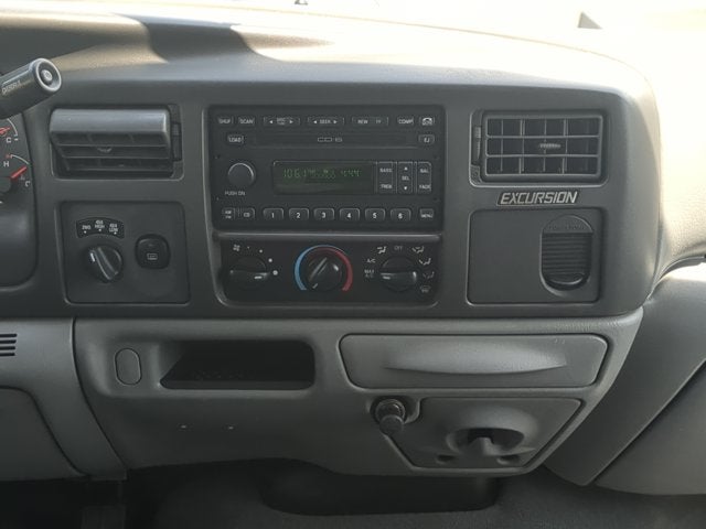 2004 Ford Excursion XLT