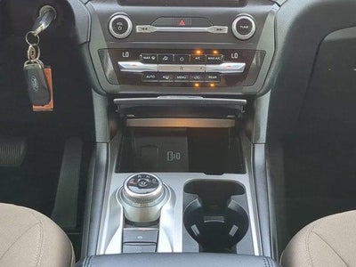 2020 Ford Explorer Base