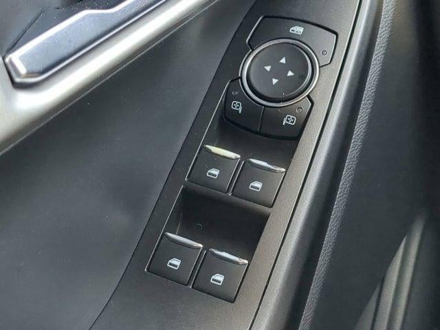 2020 Ford Explorer Base