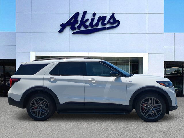 2026 Ford Explorer ST-LINE 4WD's photo