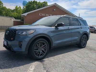 2025 Ford Explorer ST