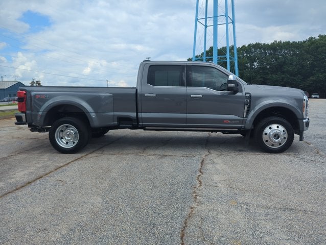 2025 Ford F-450 LARIAT