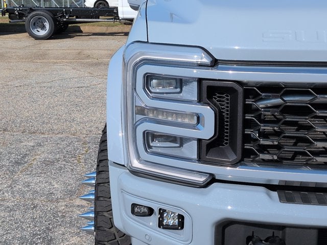 2025 Ford F-450 Platinum