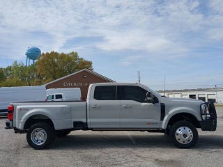 2025 Ford Super Duty F-450 DRW Platinum