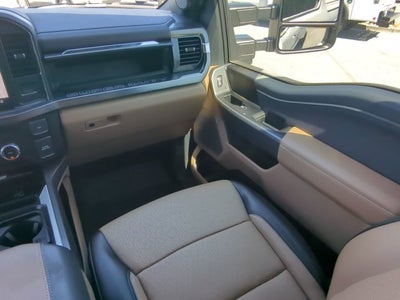 2025 Ford F-450 LARIAT