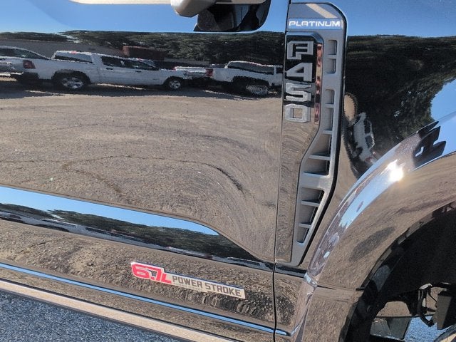 2026 Ford Super Duty F-450 DRW Platinum
