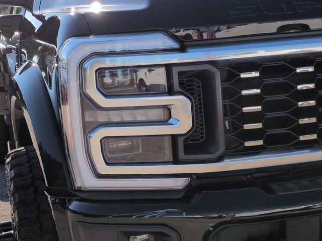 2026 Ford Super Duty F-450 DRW Platinum
