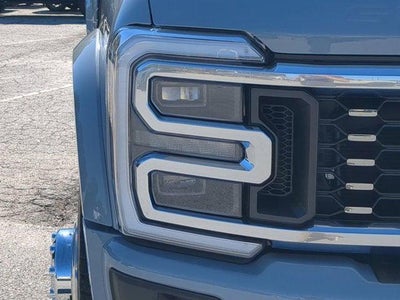 2025 Ford F-450 Platinum