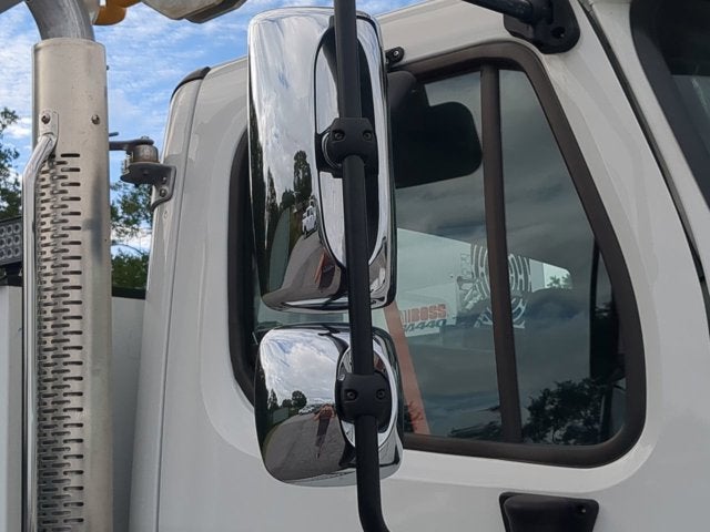 2025 Freightliner M2 106 M2 106