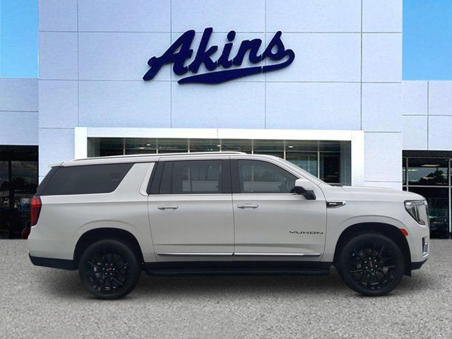 2023 GMC Yukon XL SLT