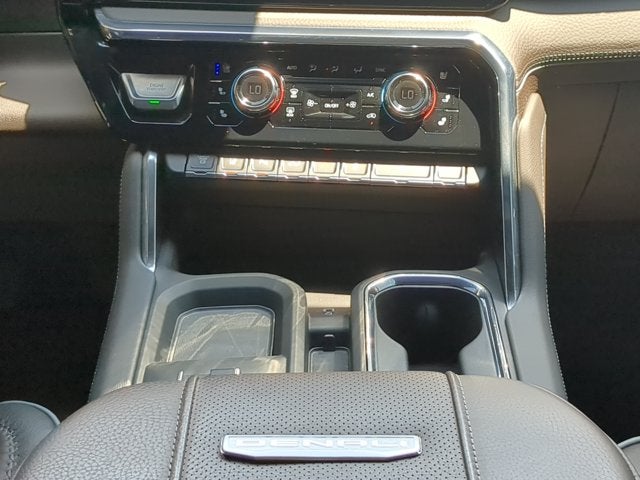 2025 GMC Sierra 2500HD Denali