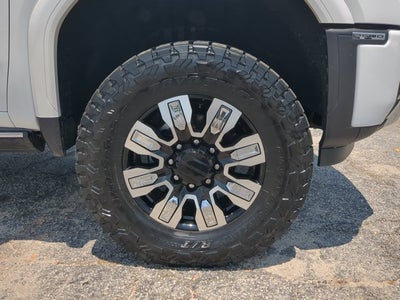 2025 GMC Sierra 2500HD Denali