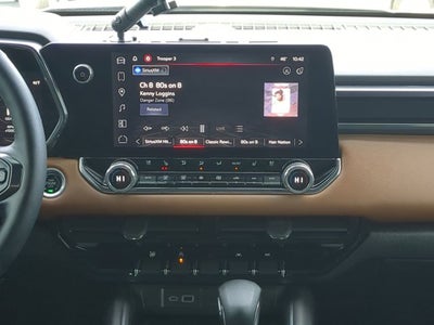 2024 GMC Canyon 4WD AT4