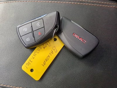 2024 GMC Canyon 4WD AT4