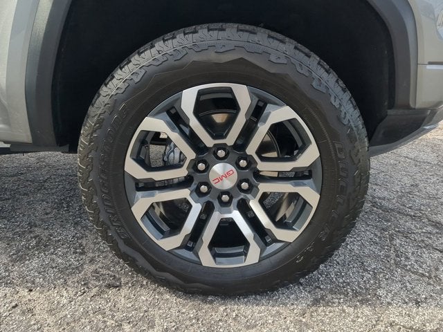 2024 GMC Canyon 4WD AT4