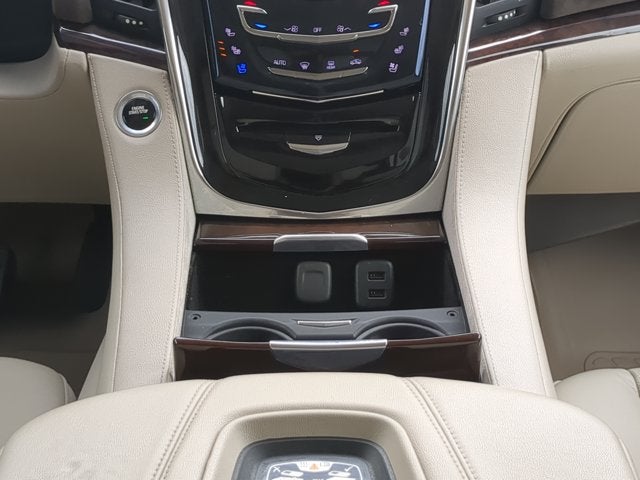 2017 Cadillac Escalade ESV Luxury