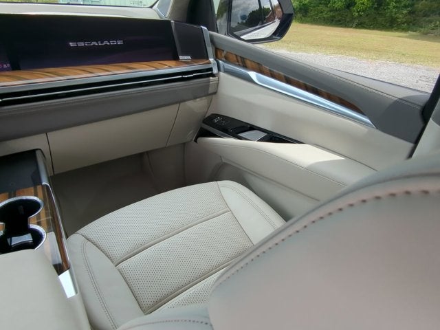 2025 Cadillac Escalade 4WD Sport Platinum