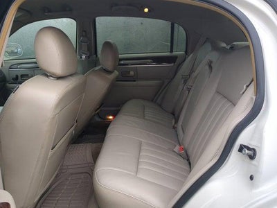 2006 Lincoln Town Car Signature