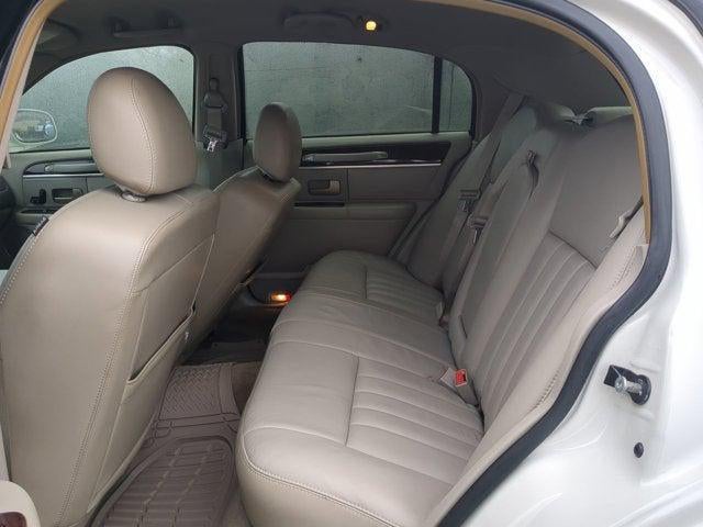 2006 Lincoln Town Car Signature