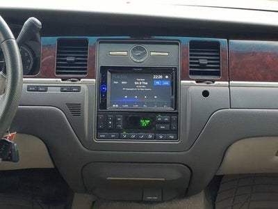 2006 Lincoln Town Car Signature