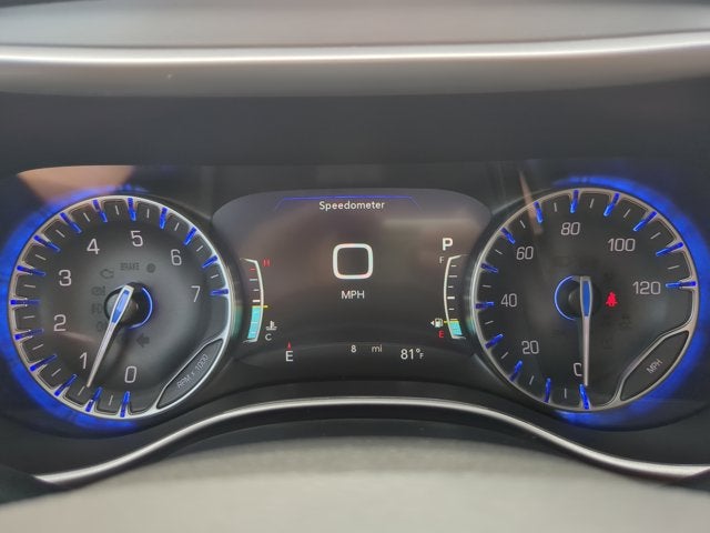 2027 Chrysler Pacifica Select