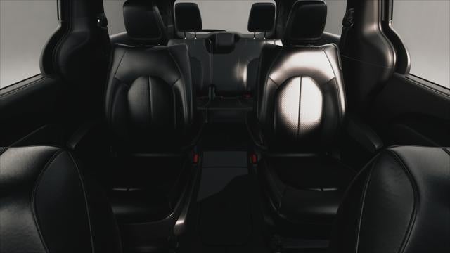 2027 Chrysler Pacifica LX