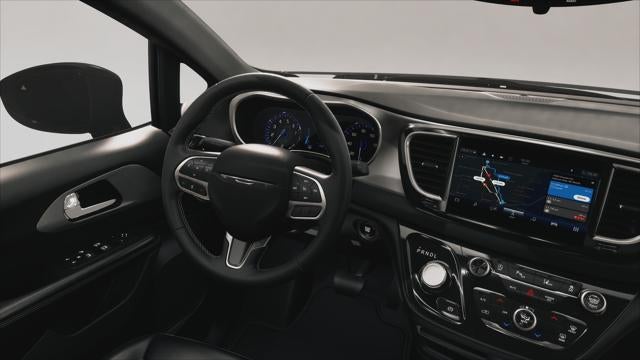 2027 Chrysler Pacifica LX