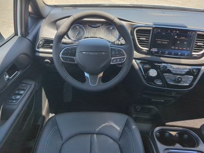 2027 Chrysler Pacifica LX